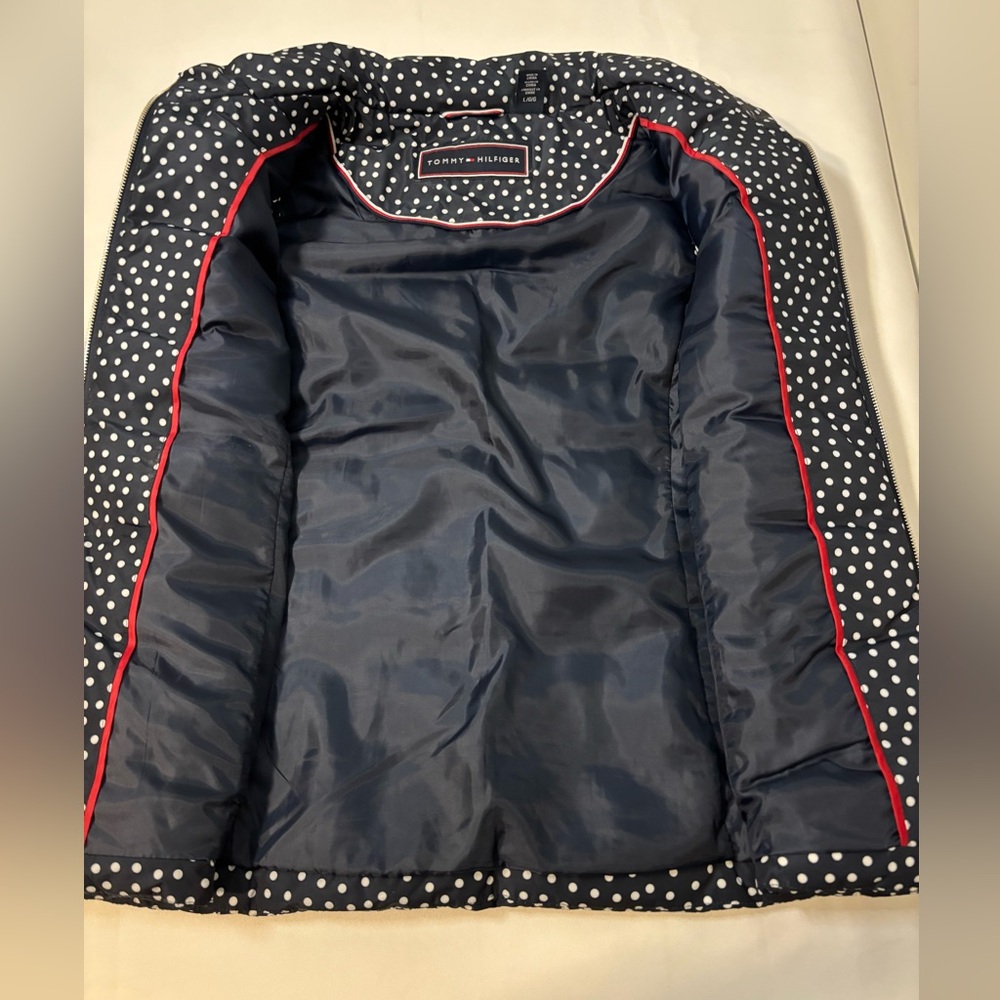 NEW WOMENS TOMMY HILFIGER NAVY BLUE AND WHITE POLKA DOT PUFFER VEST SZ L - Picture 3 of 15
